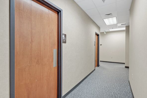 Cross Park Center: 9123 - 9131 Cross Park Drive, Knoxville, TN 37923